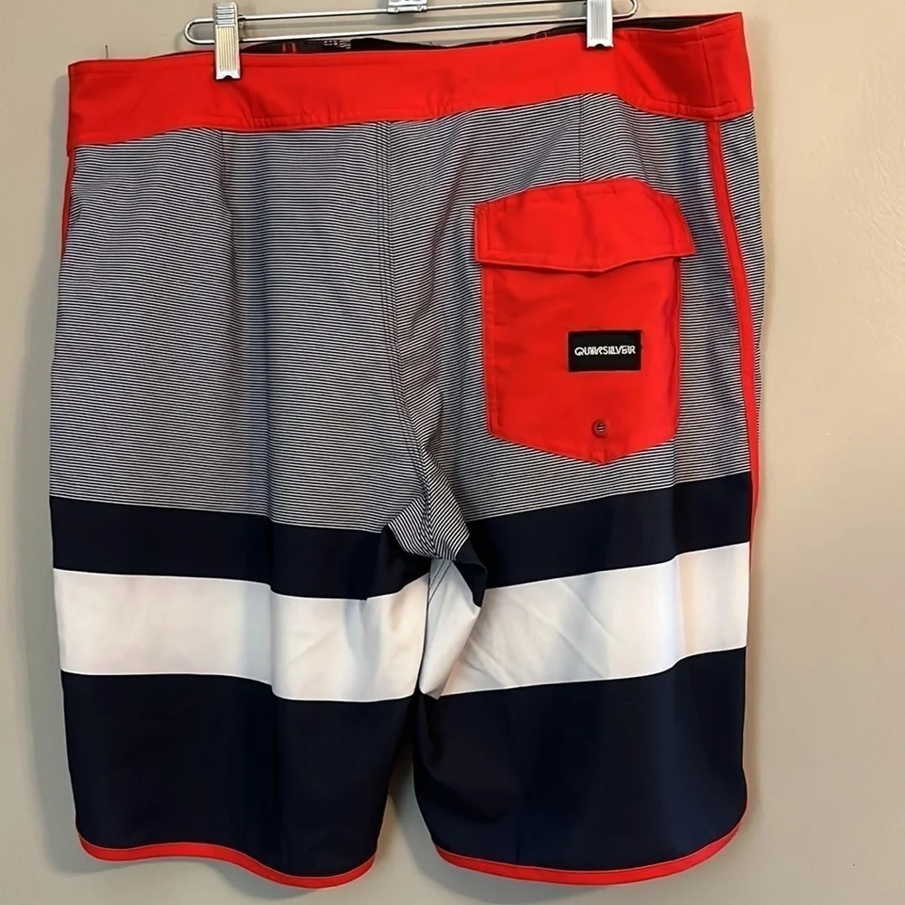 NWOT Quiksilver Men's Highline Tijuana Red White & Navy Board Shorts Size 34